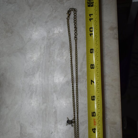 Disney Descendants 2 3 RISE OF RED Uma Magic Sea Shell Necklace / URSULA - Picture 9 of 11